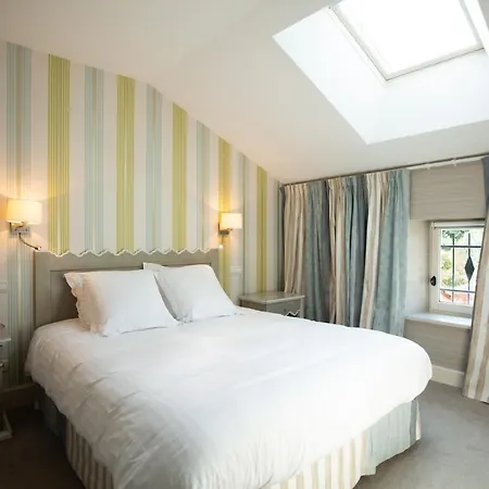 Le Square Hotel Astaffort