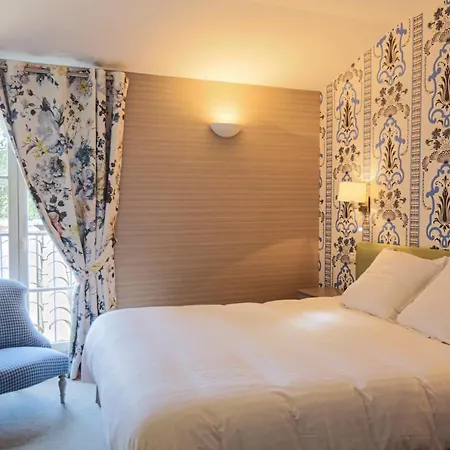 Le Square Hotel 3*