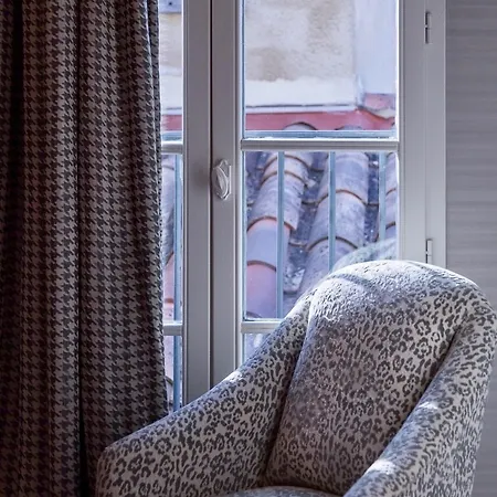 Le Square Отель Astaffort