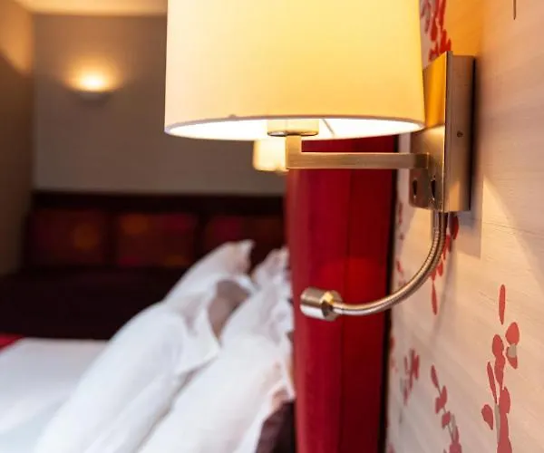 Le Square Hotel Astaffort