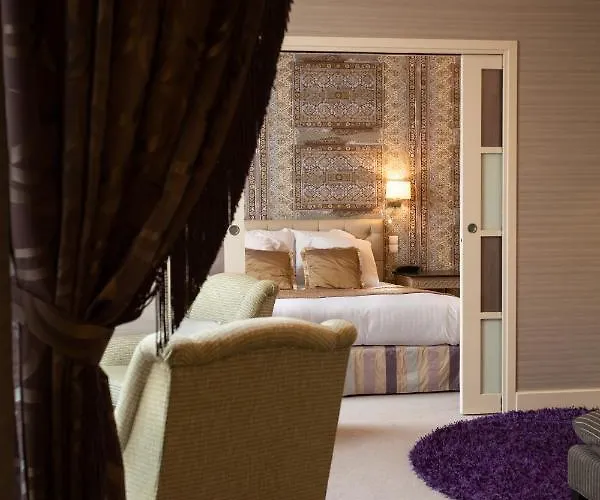 Le Square Hotel Astaffort