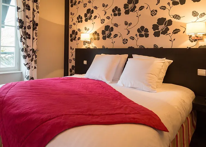 Le Square Hotel Astaffort